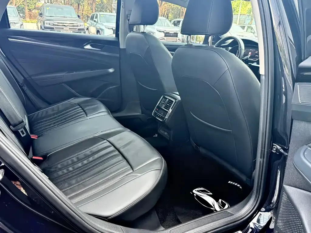 Volkswagen Passat — фото 3