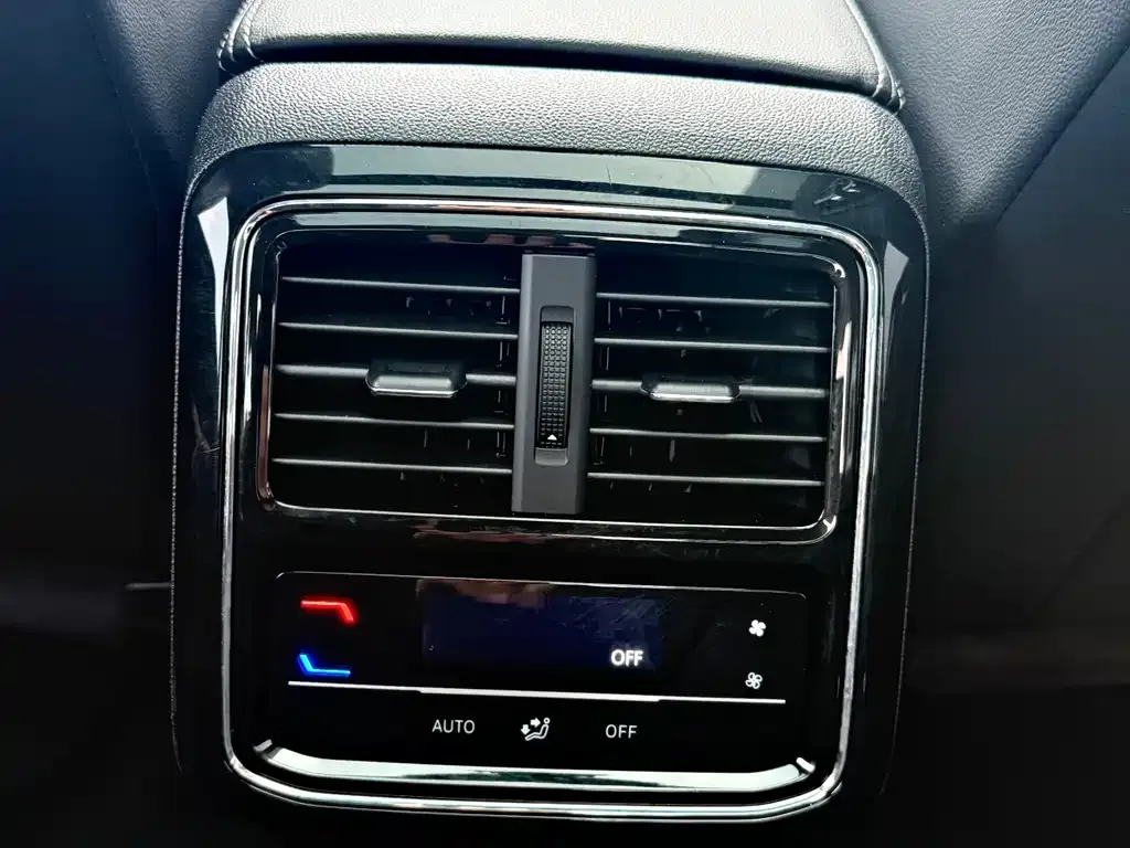 Volkswagen Passat — фото 8