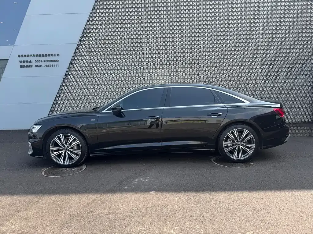 Audi A6L 2023 из CN, фото 3