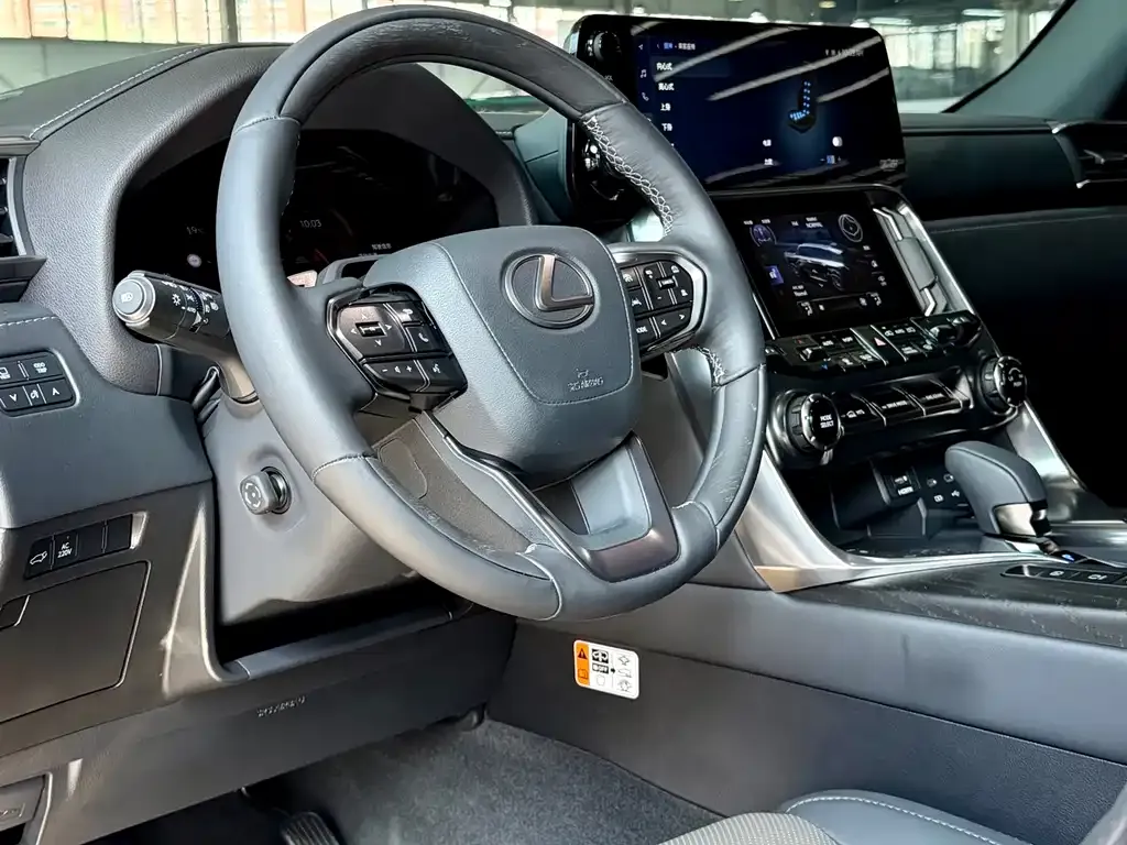 Lexus LX 2026 из CN, фото 8