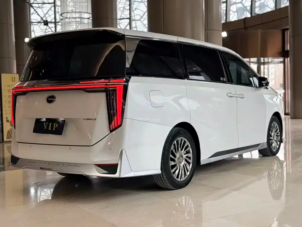 GAC Motor Trumpchi M8 — фото 5