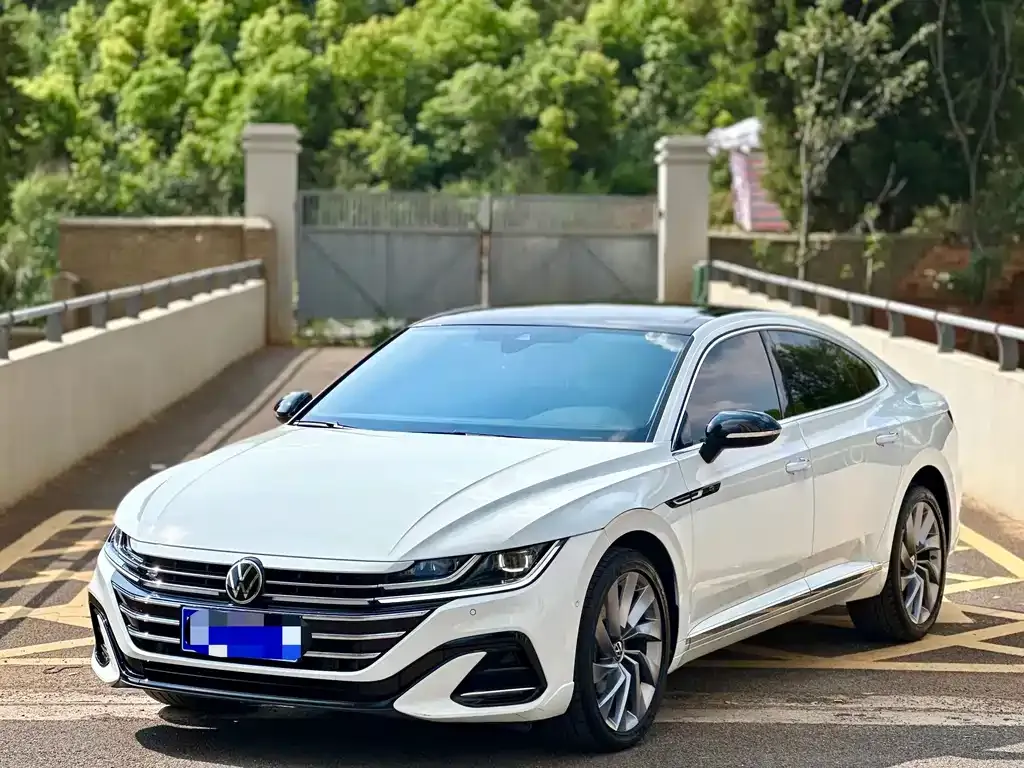 Volkswagen CC — фото 1