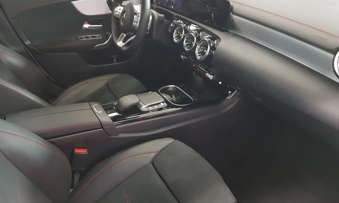 Mercedes-Benz CLA-Class 2023 из KR, фото 4