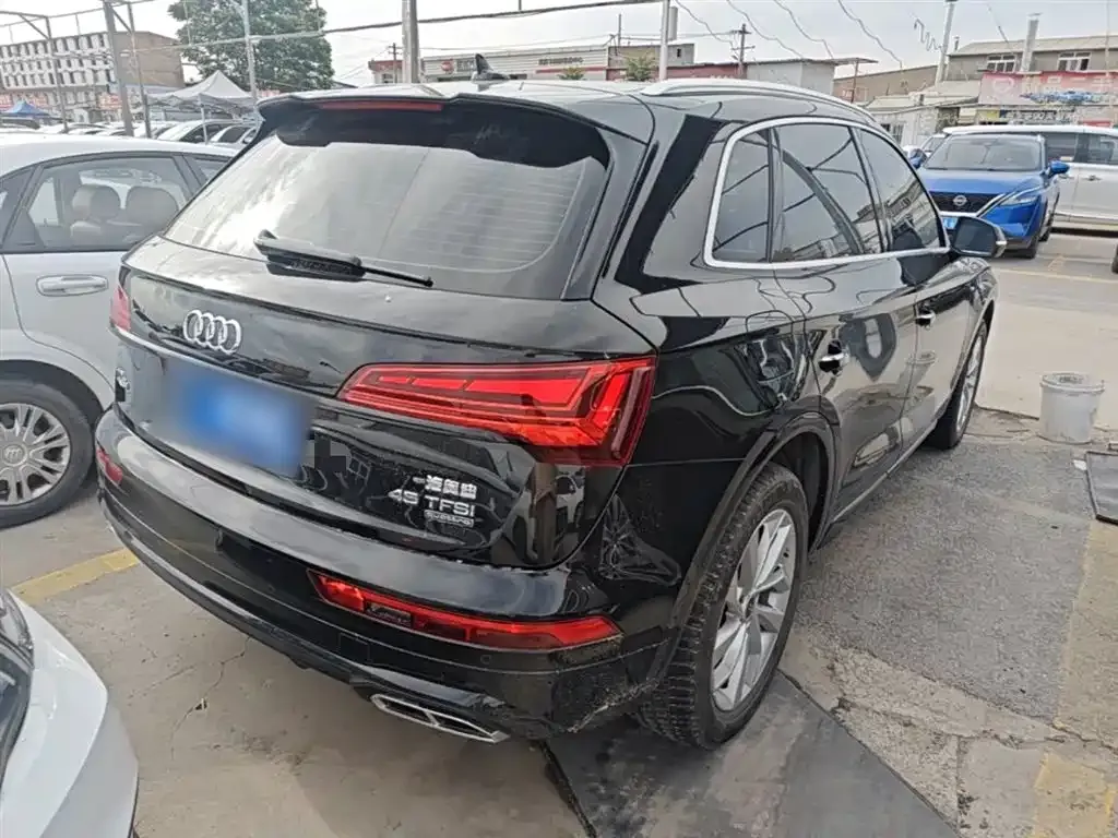 Audi Q5L — фото 3
