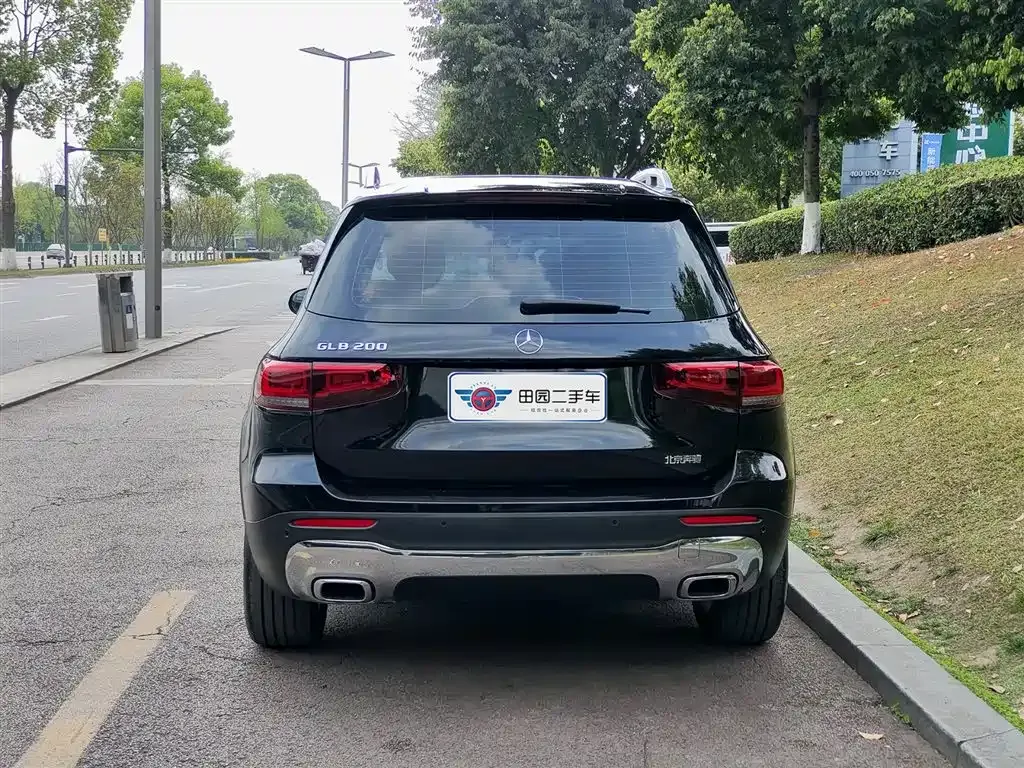 Mercedes-Benz GLB — фото 5