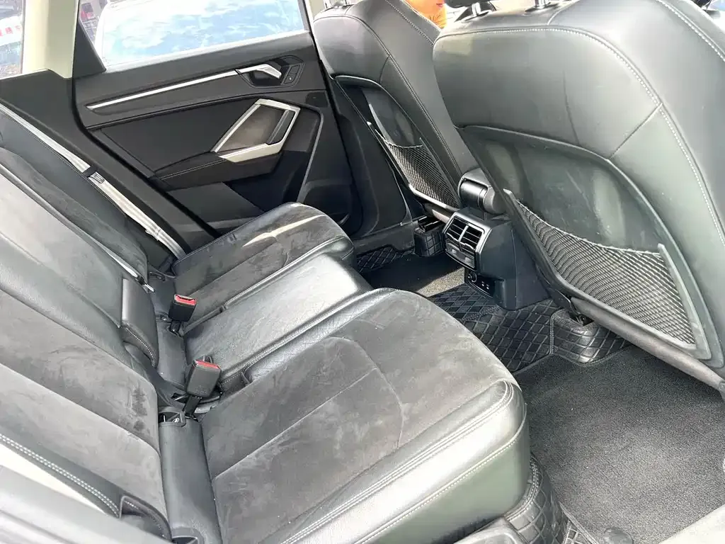 Audi Q3 2021 из CN, фото 4