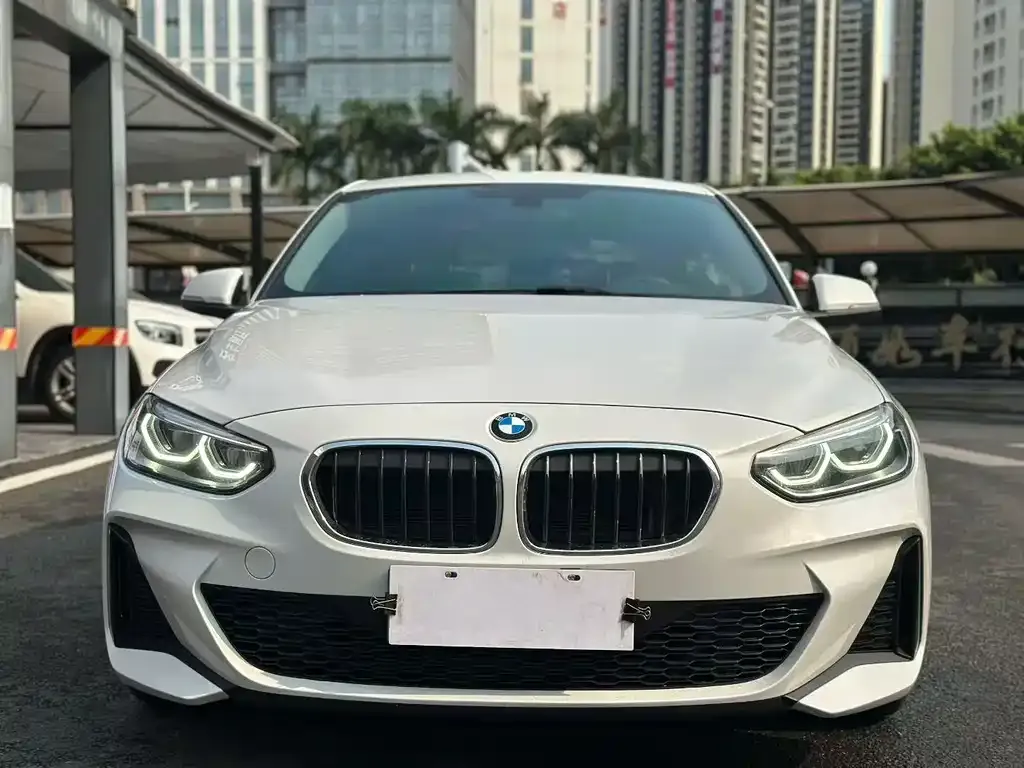 BMW 1 Series — фото 1