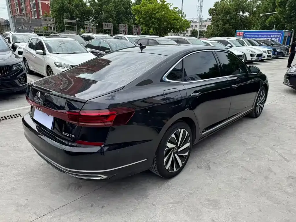 Volkswagen Passat — фото 6