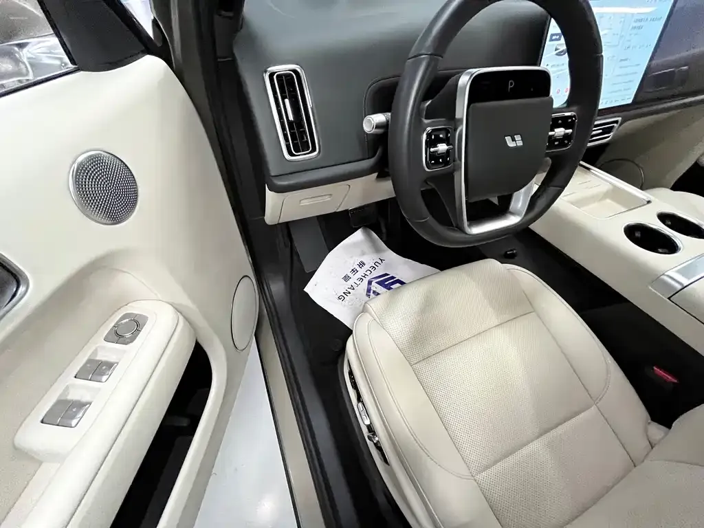 Li Auto L9 2024 из CN, фото 6