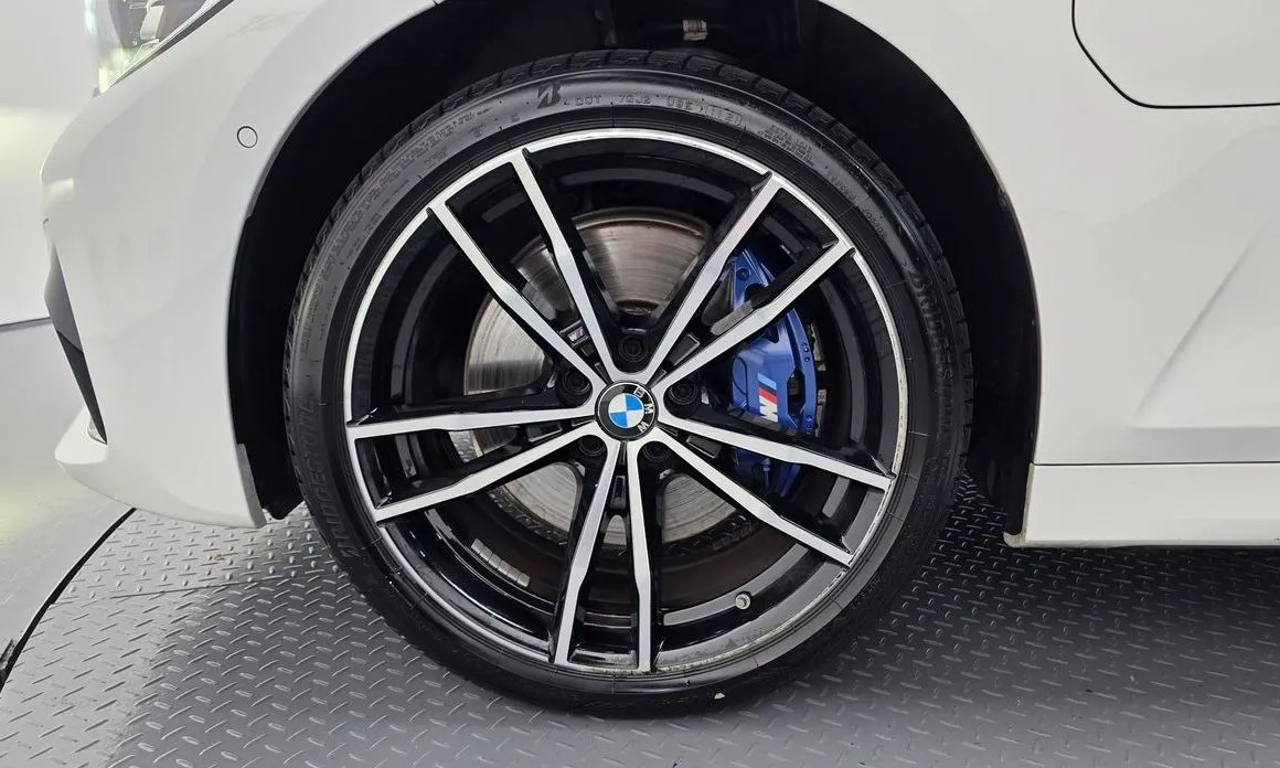 BMW 3-Series 2021 из KR, фото 10
