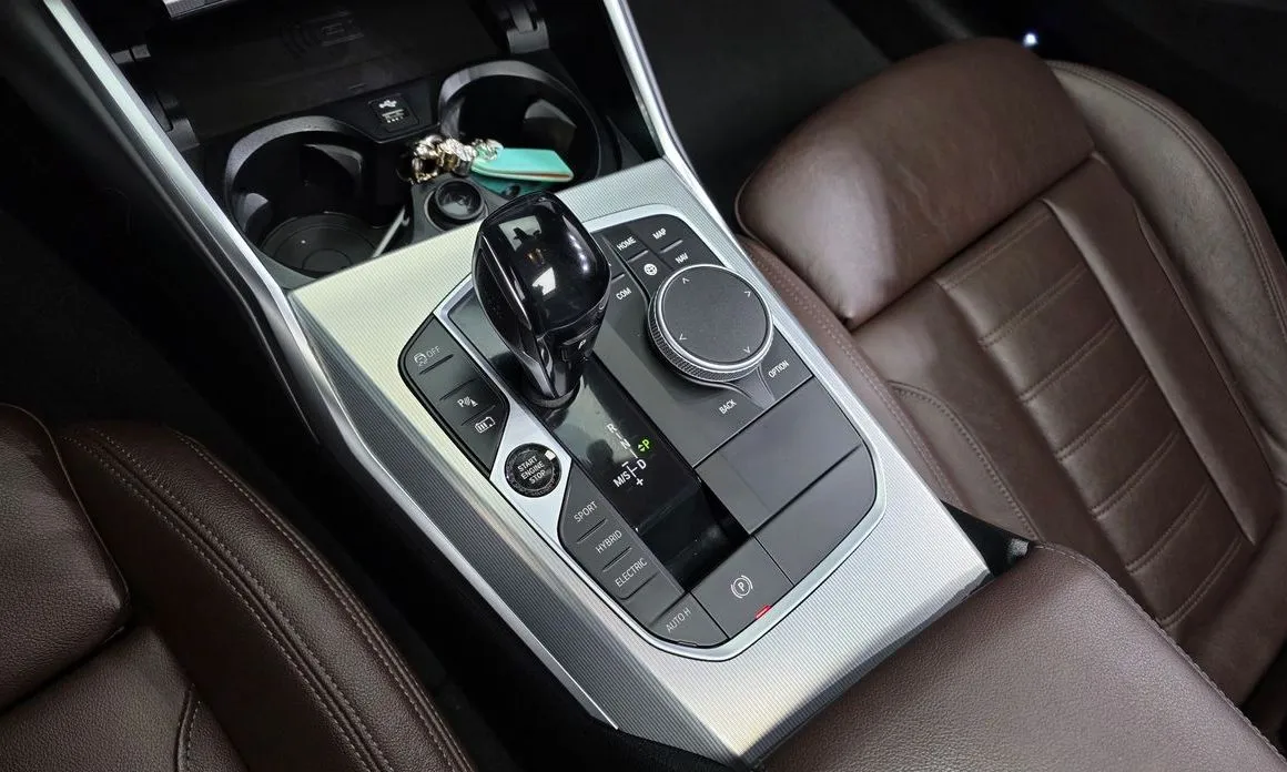 BMW 3-Series 2021 из KR, фото 9