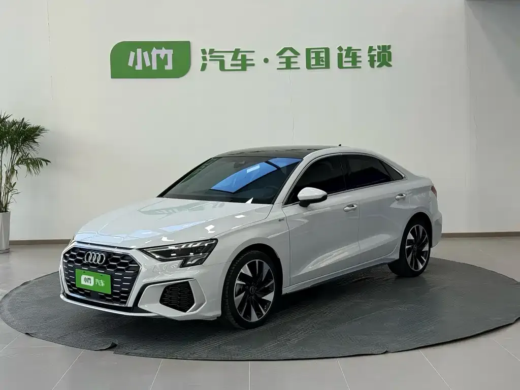 Audi A3 2023 из CN, фото 1