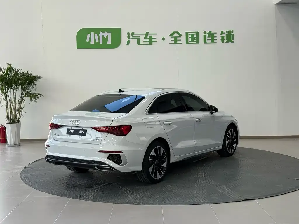 Audi A3 2023 из CN, фото 8
