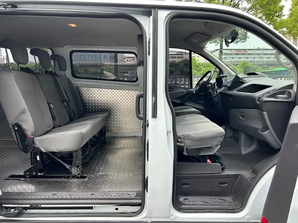 Ford Transit 2021 из CN, фото 4