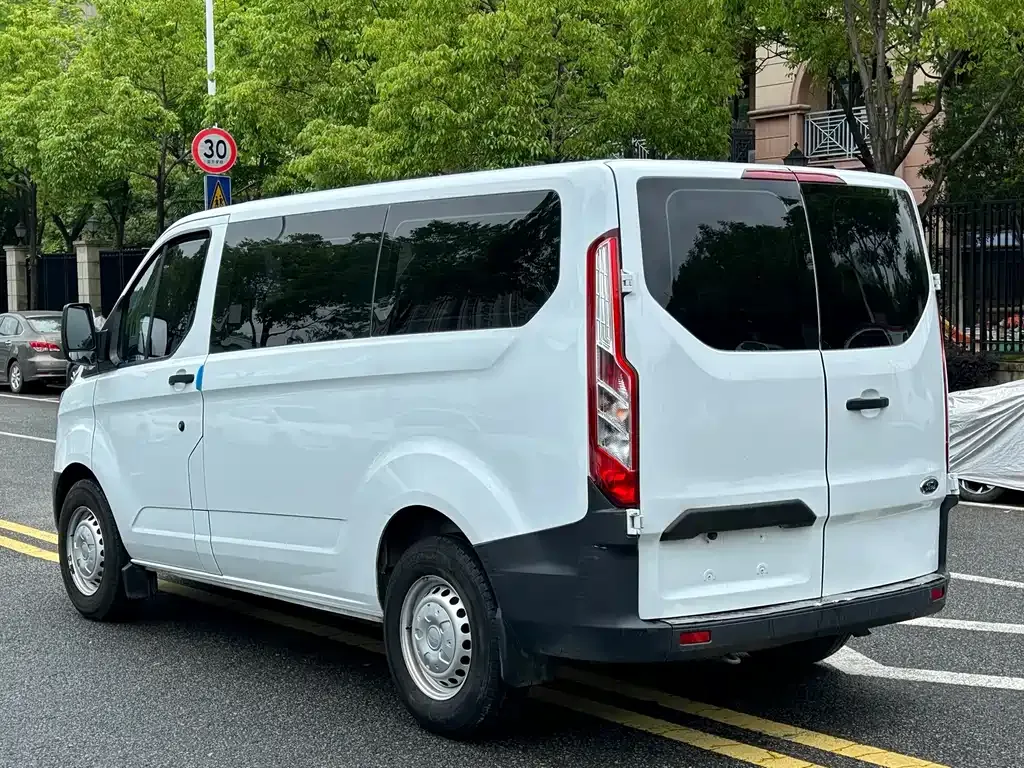 Ford Transit 2021 из CN, фото 2