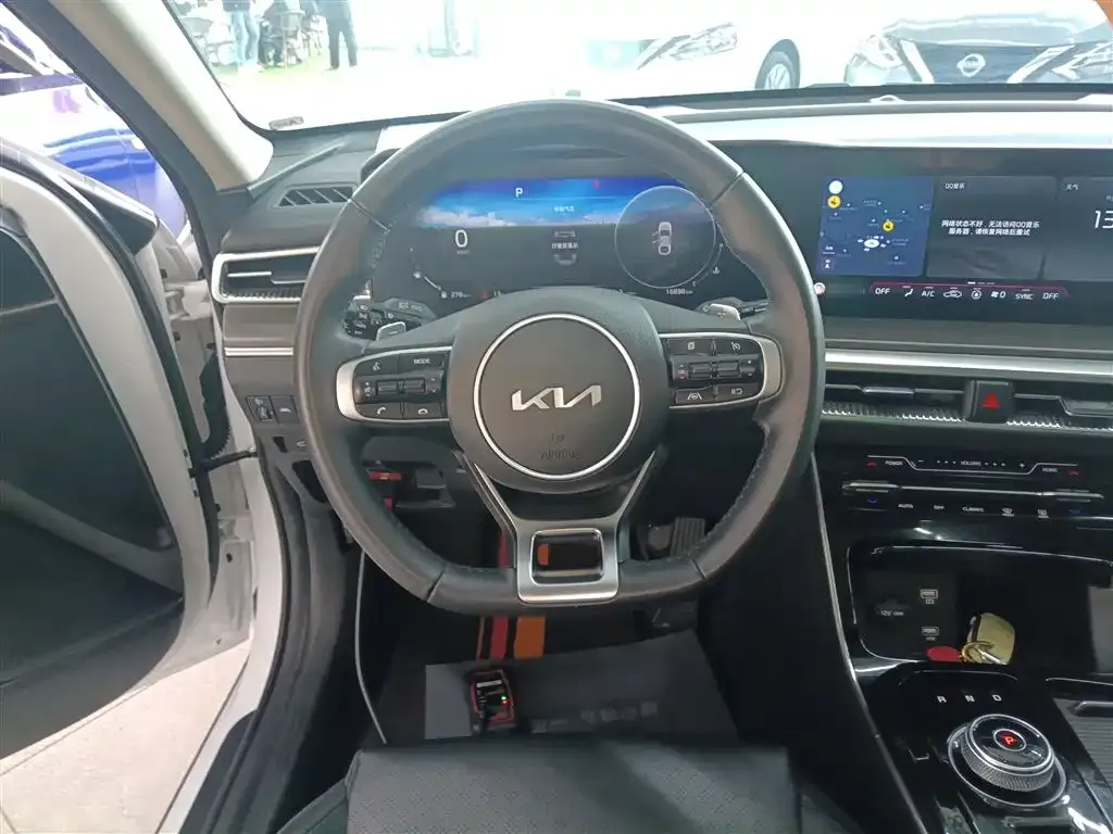 Kia K5 2024 из CN, фото 9