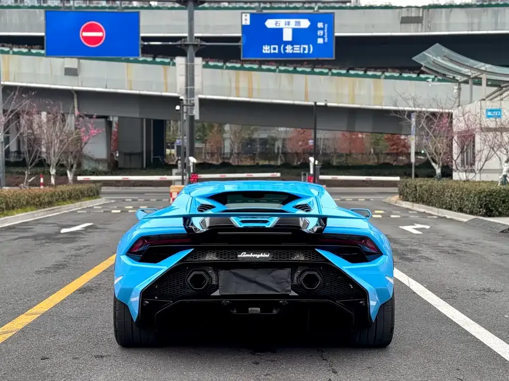 Lamborghini Huracan — фото 8