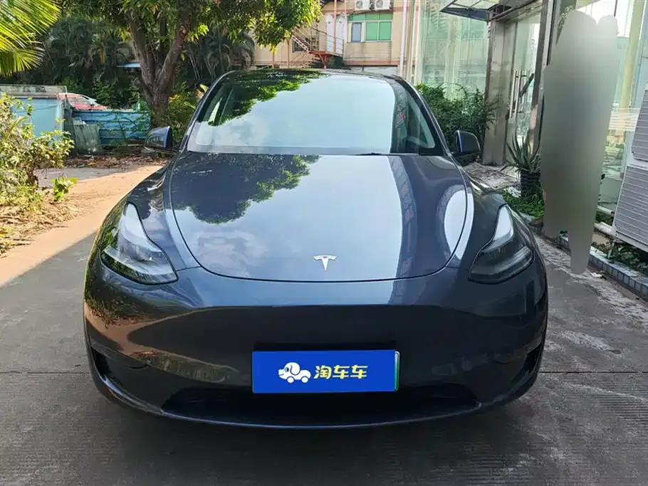Tesla Model Y — фото 6