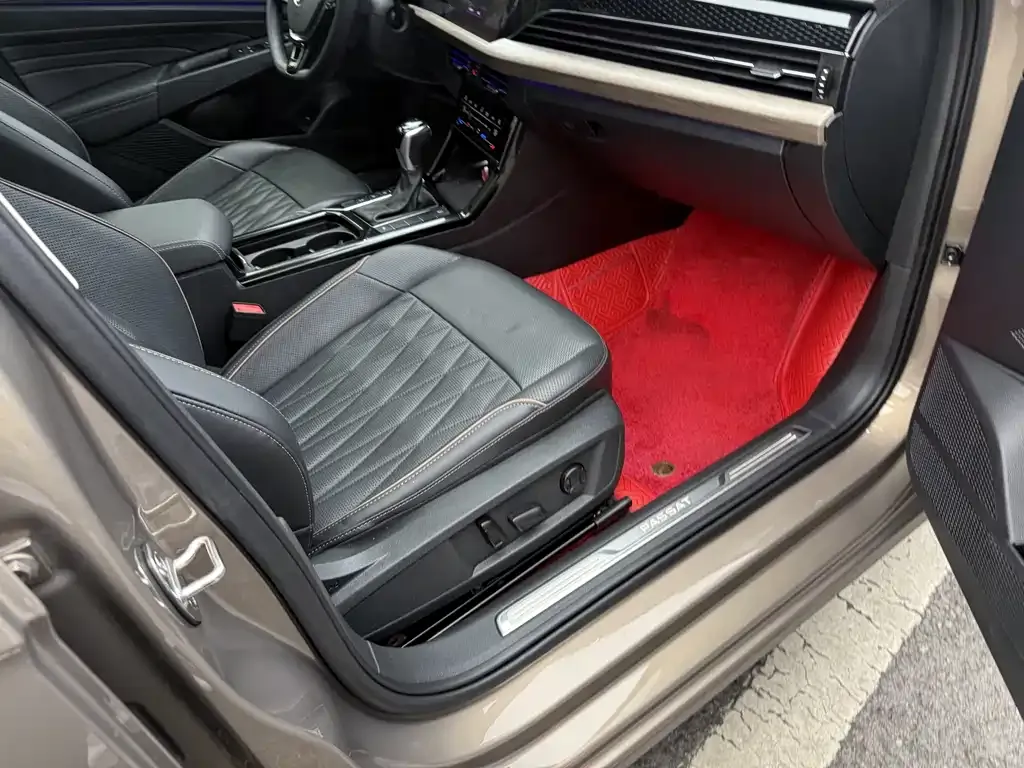 Volkswagen Passat — фото 6