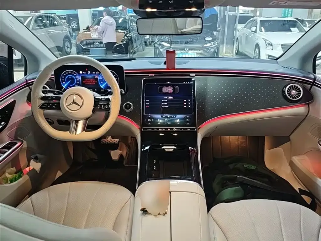 Mercedes-Benz EQE 2023 из CN, фото 4