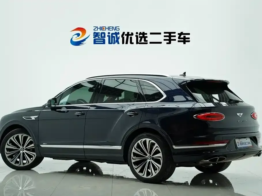 Bentley Bentayga PHEV 2021 из CN, фото 7