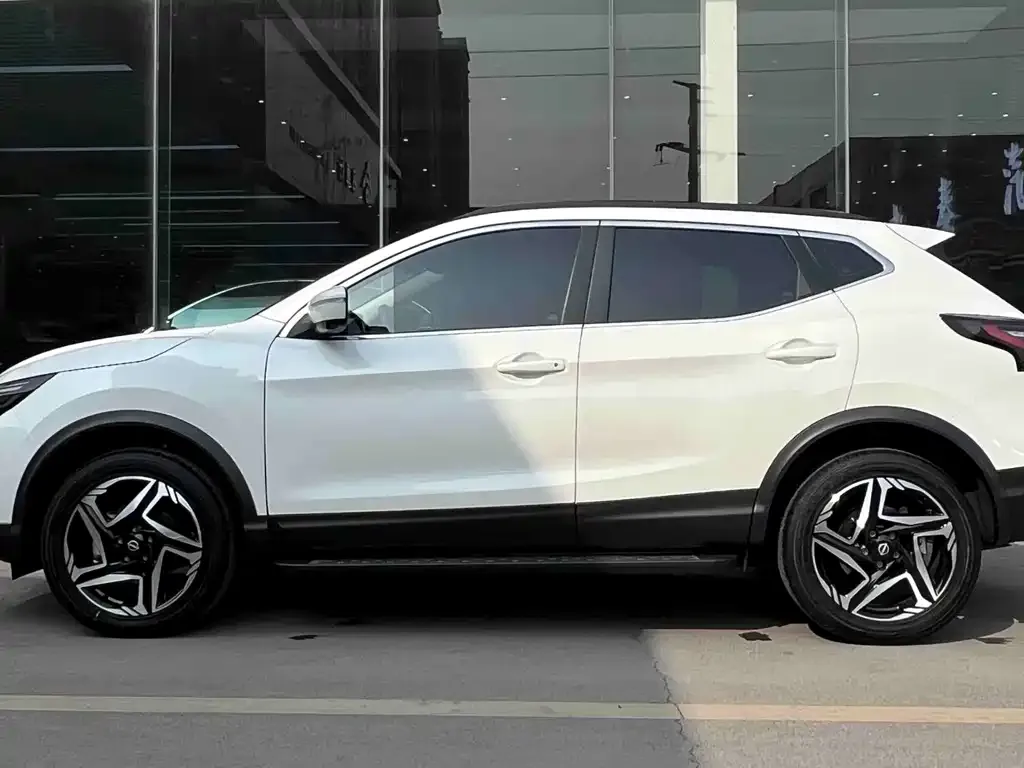 Nissan Qashqai — фото 3