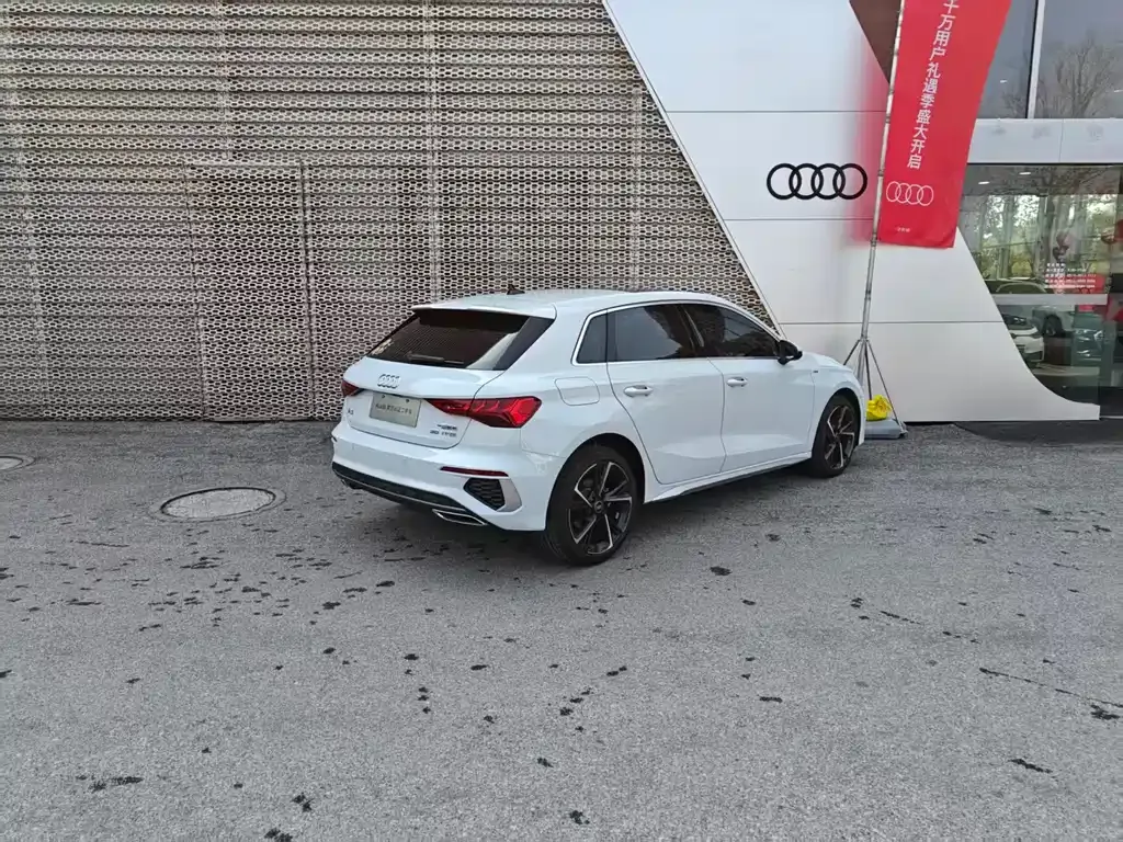 Audi A3 2024 из CN, фото 7