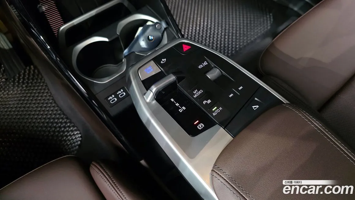 BMW iX1 2024 из KR, фото 6