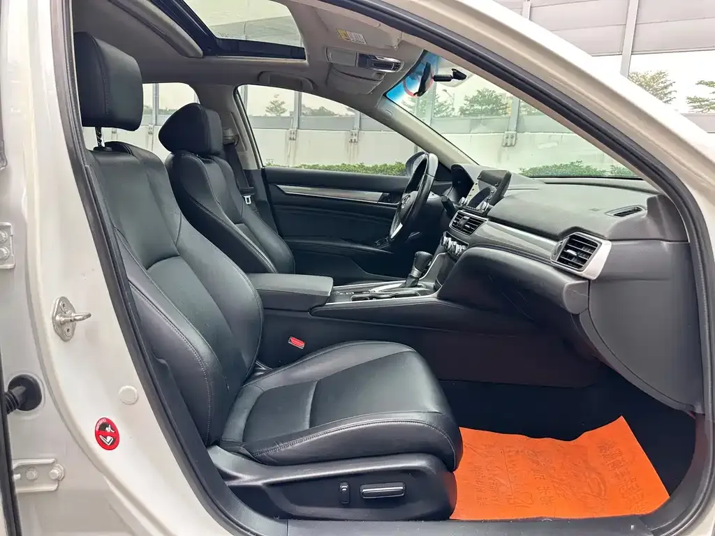Honda Accord 2021 из CN, фото 2
