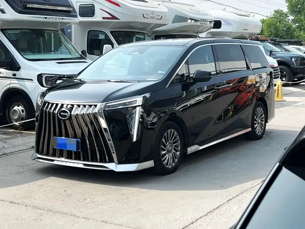 GAC Motor Trumpchi M8 — фото 1