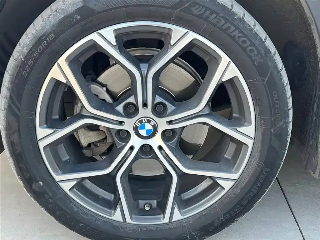 BMW X1 — фото 10