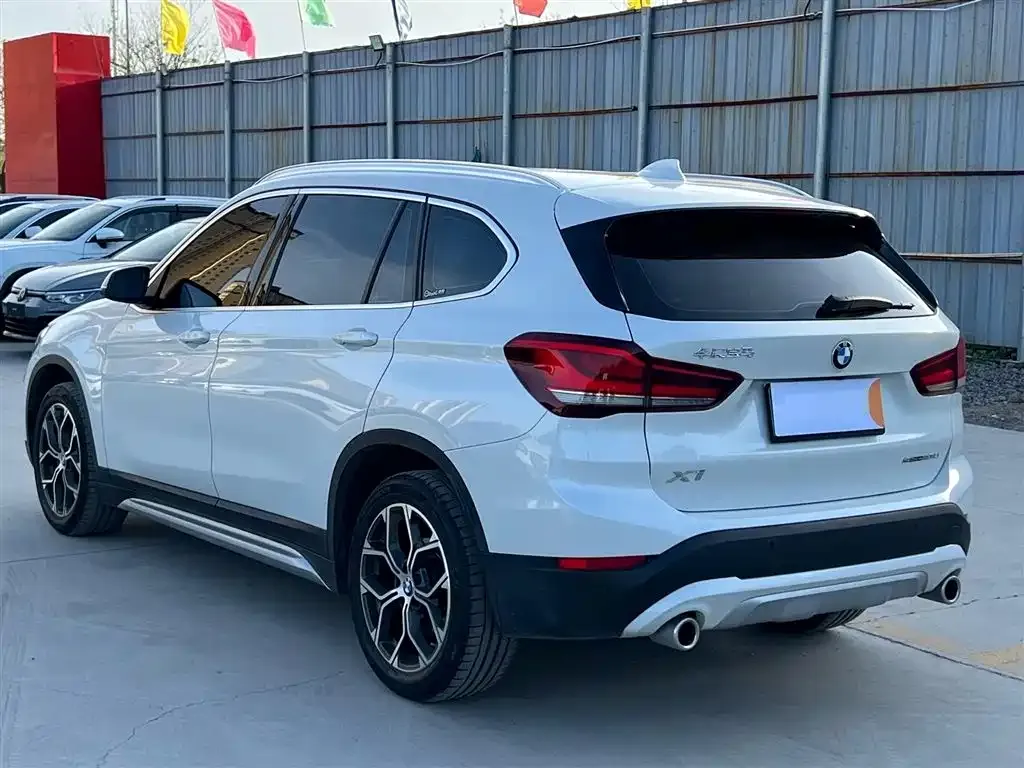 BMW X1 — фото 2