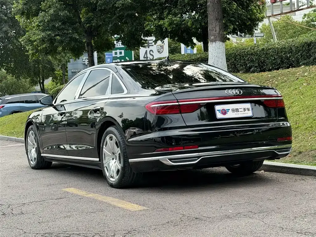 Audi A8 2021 из CN, фото 10