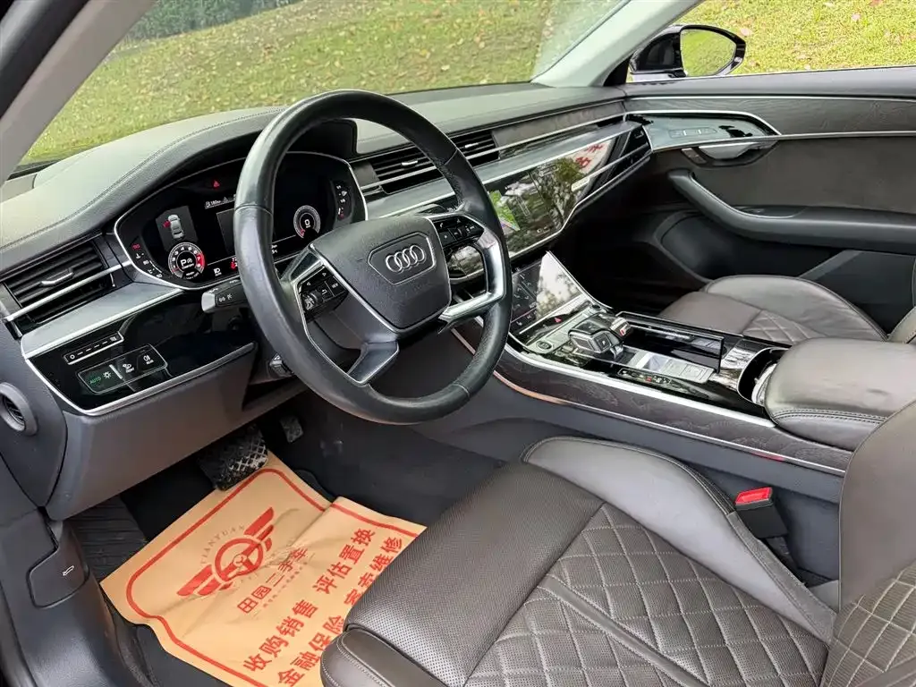 Audi A8 2021 из CN, фото 8