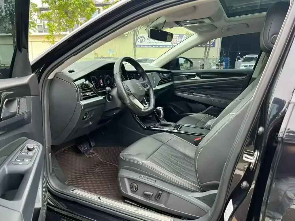 Volkswagen Passat — фото 4