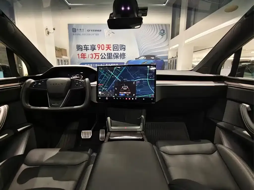 Tesla Model X 2024 из CN, фото 8