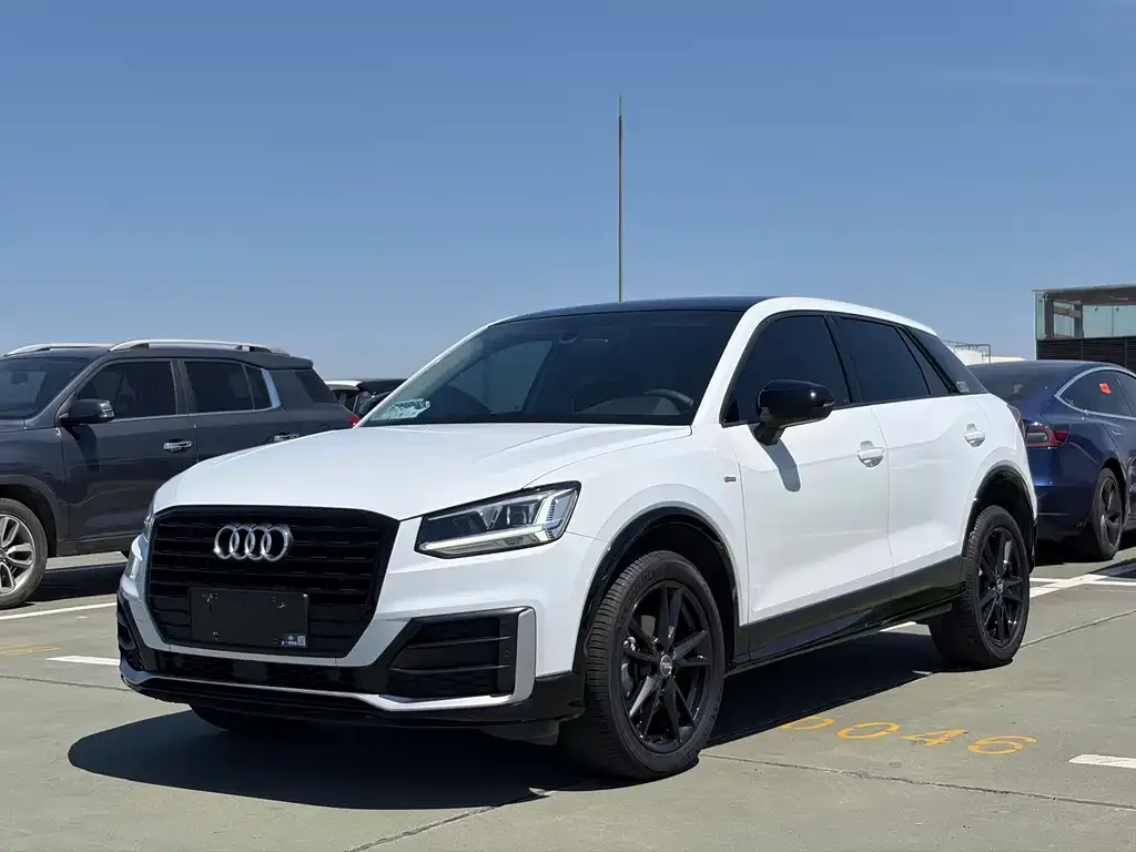 Audi Q2L