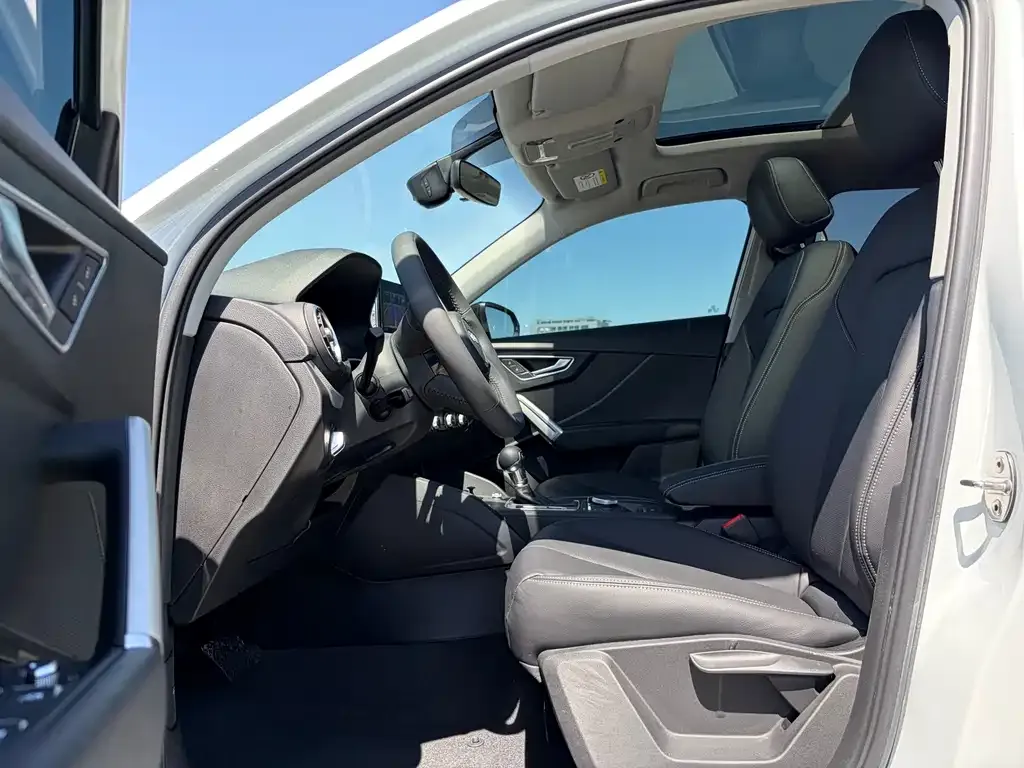 Audi Q2L 2021 из CN, фото 8