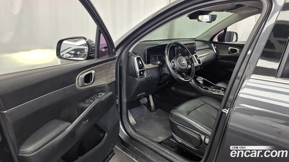 Kia Sorento — фото 3