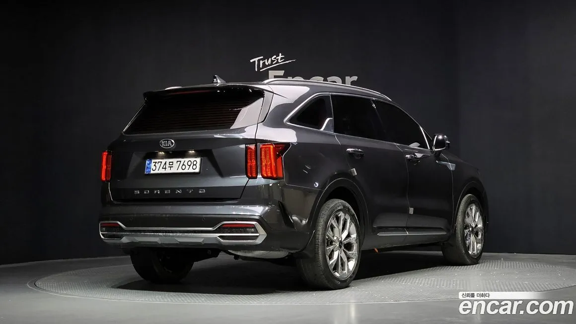 Kia Sorento — фото 5