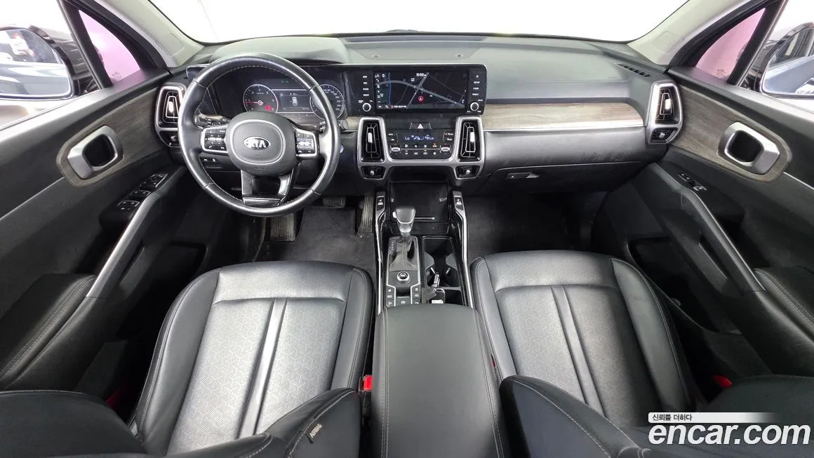 Kia Sorento — фото 6