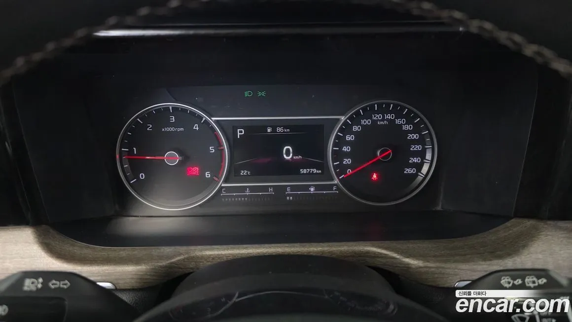 Kia Sorento — фото 4