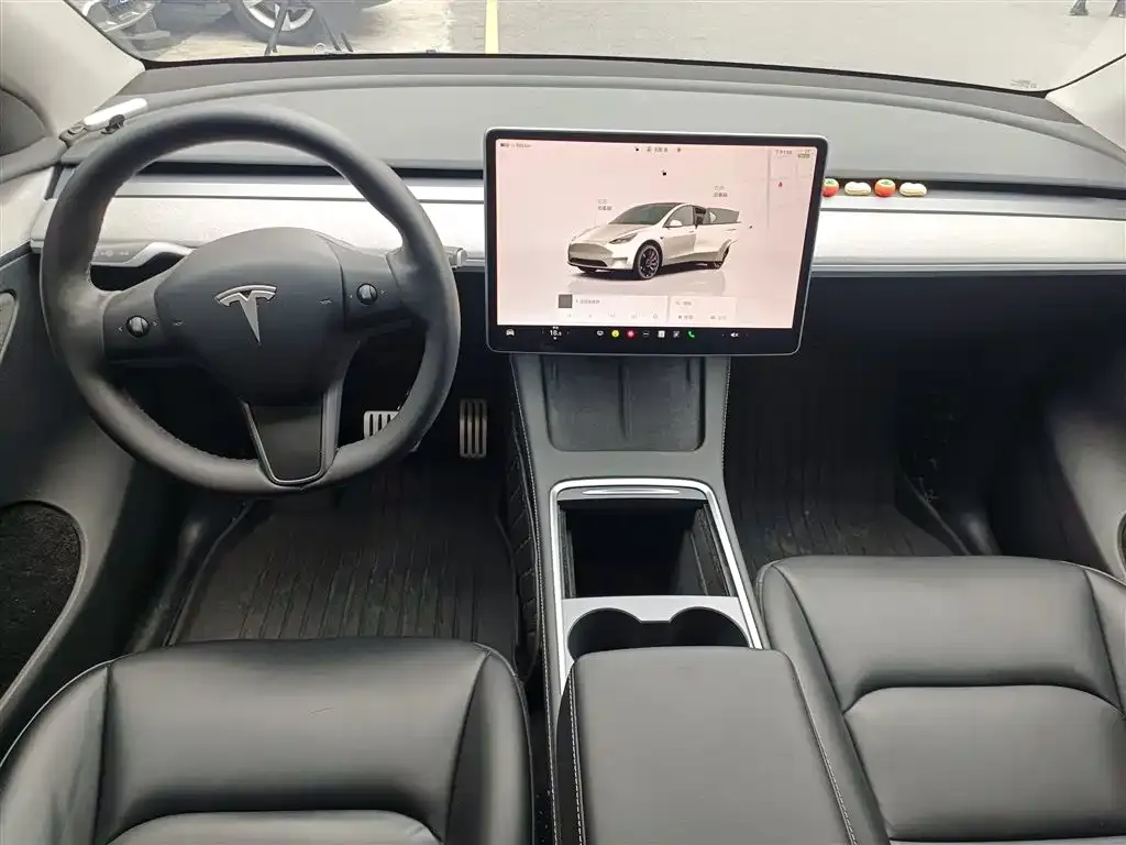Tesla Model Y — фото 6