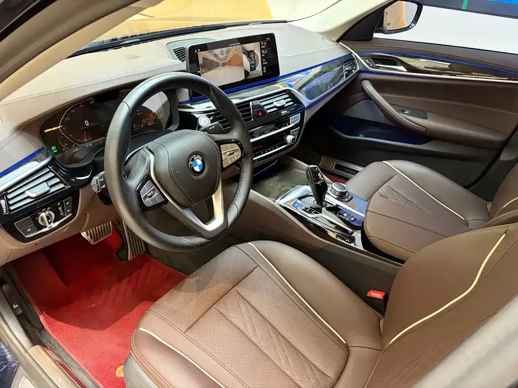 BMW 5 Series — фото 4
