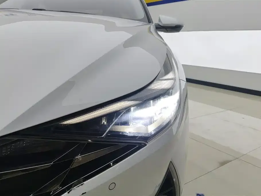 Hyundai Elantra 2021 из CN, фото 10