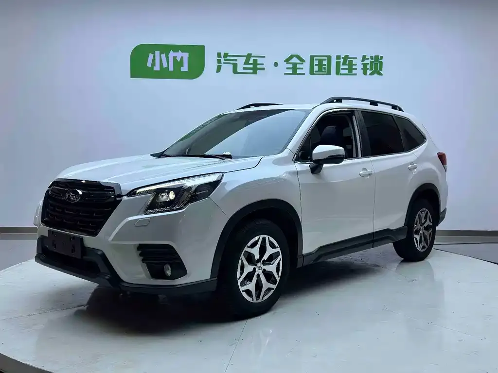 Subaru Forester — фото 1