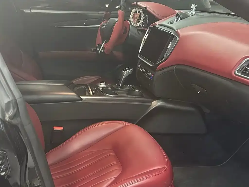Maserati Ghibli 2022 из CN, фото 4