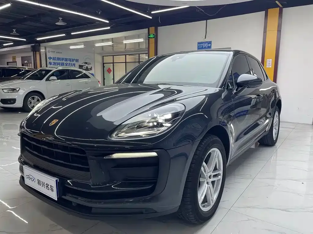 Porsche Macan — фото 1