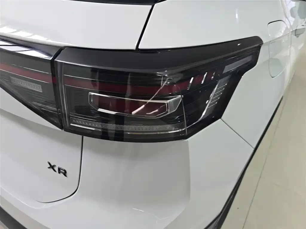 Volkswagen Tharu — фото 3