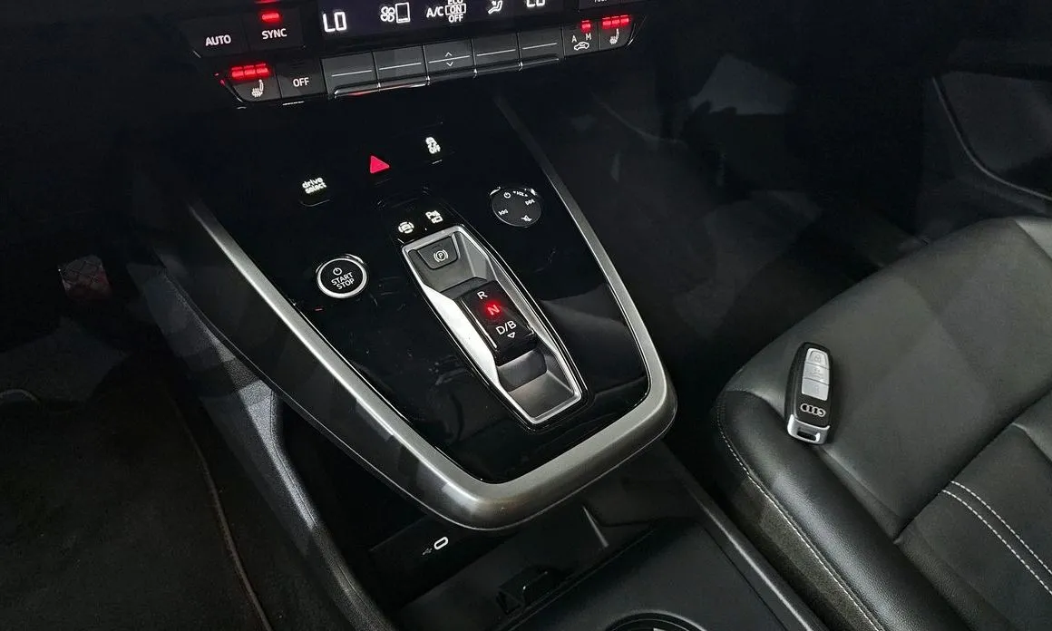 Audi Q4 e-tron 2025 из KR, фото 2